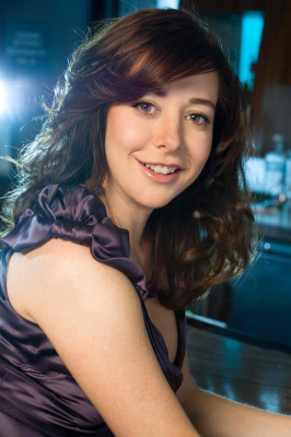 Alyson Hannigan pic #379127