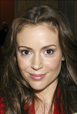 Alyssa Milano pic #503113