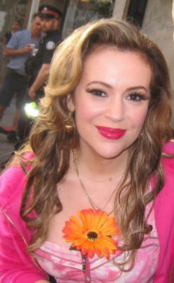 Alyssa Milano pic #970546