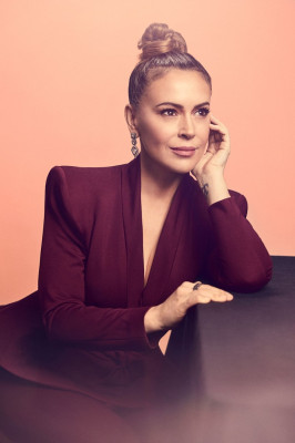 Alyssa Milano - Ramona Rosales 2019