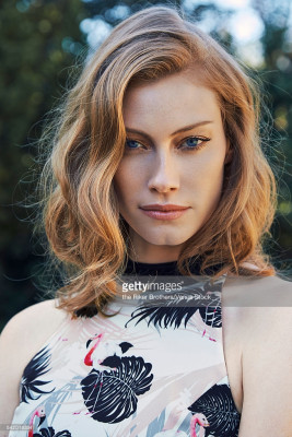 Alyssa Sutherland pic #949317