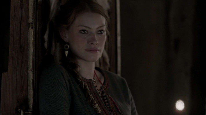 Alyssa Sutherland - Vikings S02E02 