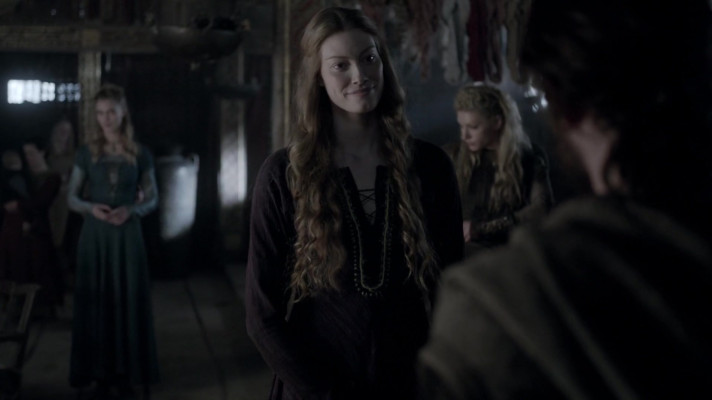 Alyssa Sutherland - Vikings - Season 2