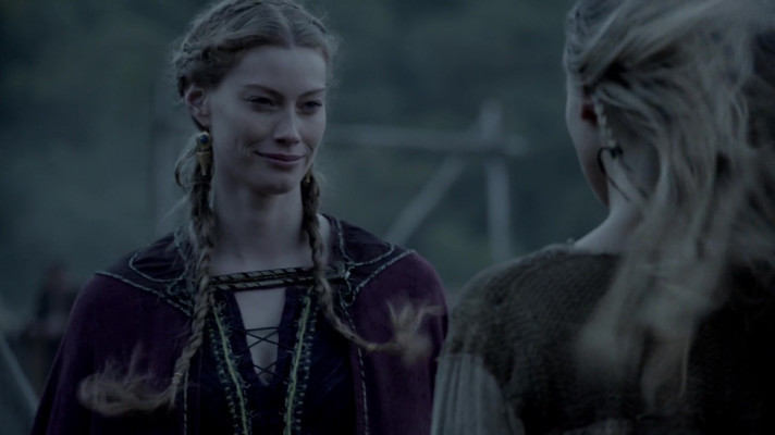 Alyssa Sutherland - Vikings - Season 2
