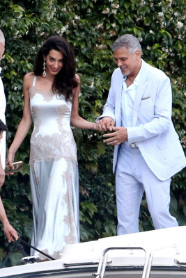 Amal Clooney pic #1180550