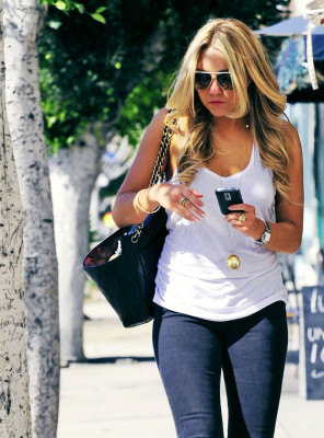 photo 25 in Amanda Bynes gallery [id545616] 2012-08-08 00:00:00