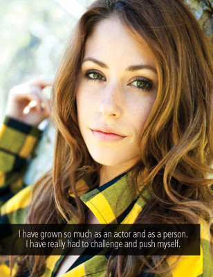 Amanda Crew pic #297135