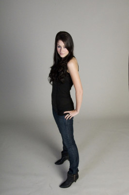 Amanda Crew pic #297422