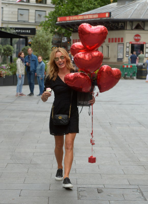 Amanda Holden pic #1182003