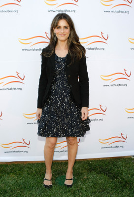 Amanda Peet pic #221847