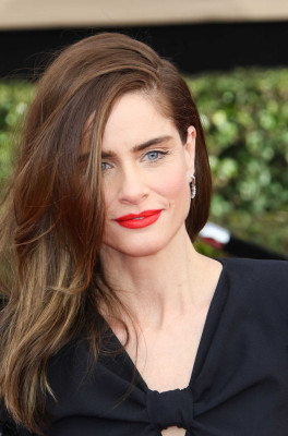 Amanda Peet pic #957740