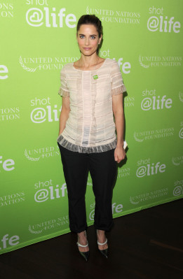 Amanda Peet pic #516351