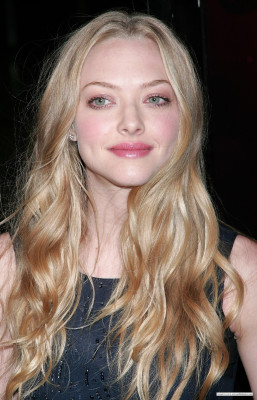 photo 13 in Amanda Seyfried gallery [id157417] 2009-05-13 00:00:00