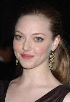 photo 18 in Amanda Seyfried gallery [id140438] 2009-03-13 00:00:00