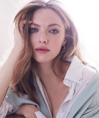 Amanda Seyfried - Elle 2017