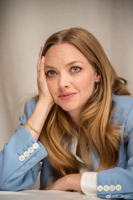 Amanda Seyfried - &#039;The Art of Racing in the Rain&#039; LA Press Conference 08/03/2019