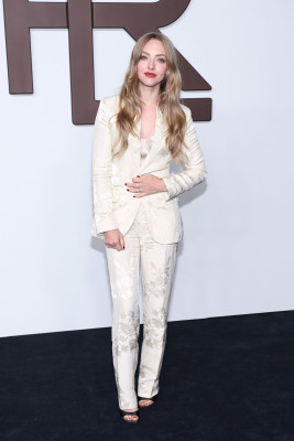 Amanda Seyfried - Ralph Lauren Spring 2024 Show at NYFW in Brooklyn 09/08/2023