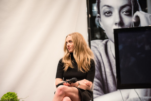 Amanda Seyfried - Theory x Inara Foundation in New York 11/15/2021