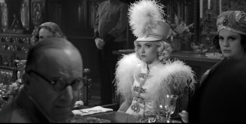 Amanda Seyfried - Mank (2020) 