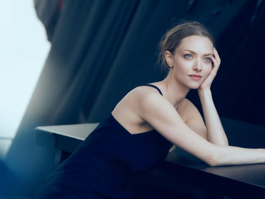 Amanda Seyfried by Peter Lindbergh for Lancôme &#039;Advanced Génifique&#039; AW 2020
