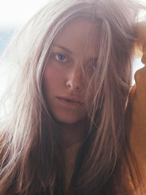 Amanda Seyfried - Vogue Australia (2021)