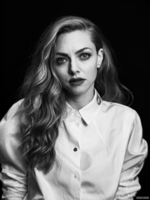 Amanda Seyfried by Devin Oktar Yalkin for LA Times (2022)