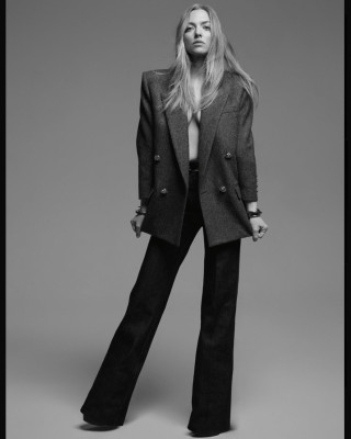 Amanda Seyfried by Mark Seliger for Heroine UK (May 2022)