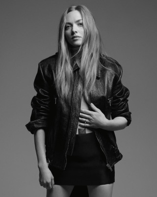 Amanda Seyfried by Mark Seliger for Heroine UK (May 2022)