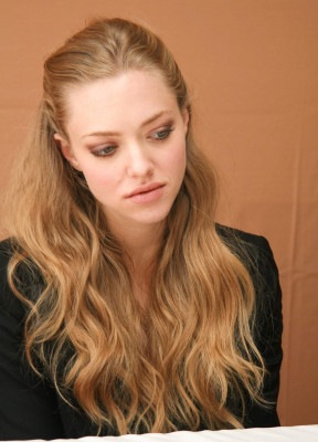 Amanda Seyfried pic #382516