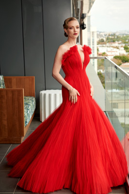 Amanda Seyfried by Kwaku Alston for Vogue at 93rd Annual Academy Awards 04/25/21