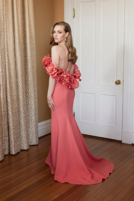 Amanda Seyfried - 78th Golden Globe Awards Portraits 02/28/2021