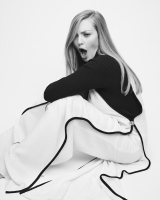 Amanda Seyfried by Bjorn Iooss for The Sunday Times Style || Jan 2021
