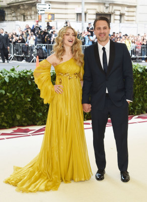 Amanda Seyfried – MET Gala 2018