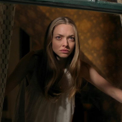 Amanda Seyfried - Things Heard &amp; Seen (2021)