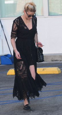 Amber Heard - Out in Los Angeles