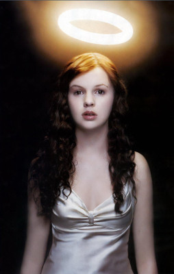 photo 19 in Amber Tamblyn gallery [id240915] 2010-02-04 00:00:00