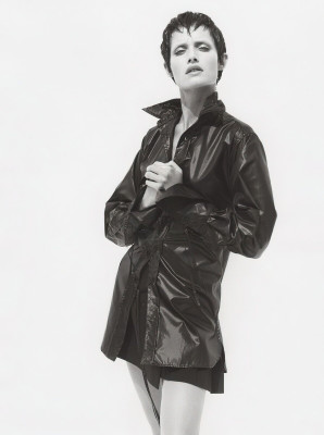 Amber Valletta