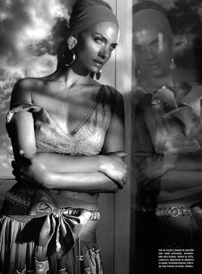 Amber Valletta pic #173725