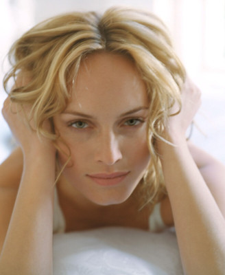 Amber Valletta