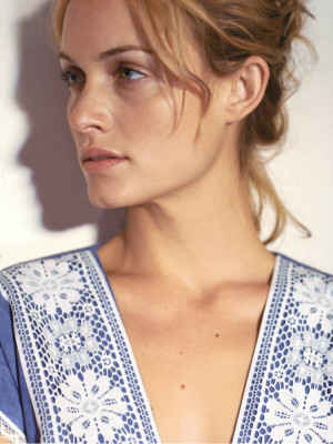Amber Valletta