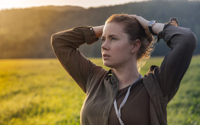 Amy Adams - Arrival (2016) - Movie Stills