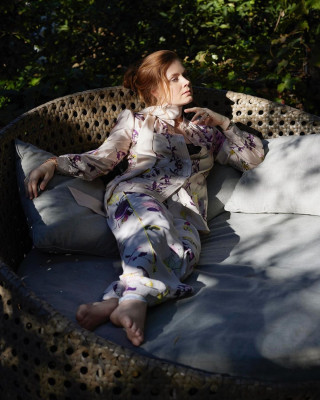 Amy Adams by Sam Taylor-Johnson for Netflix Queue || 2020
