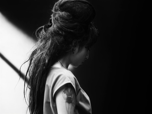 Amy Winehouse pic #411395