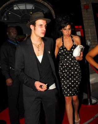photo 9 in Amy Winehouse gallery [id736453] 2014-06-05 00:00:00