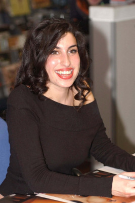 photo 13 in Amy Winehouse gallery [id736449] 2014-06-05 00:00:00