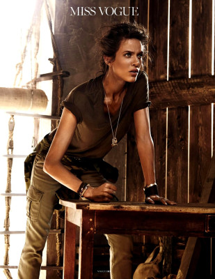 Aymeline Valade pic #642259