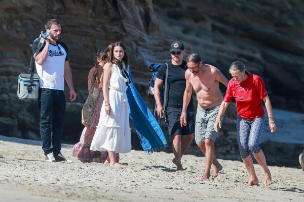 Ana de Armas - Malibu 08/03/2020