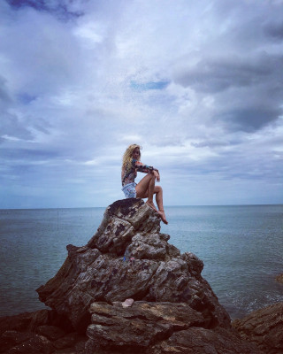 Ana de Armas - Thailand 09/04/2018