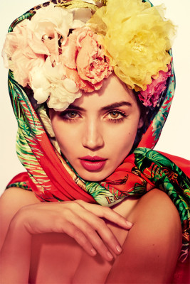 Ana de Armas - Glamour (2012)