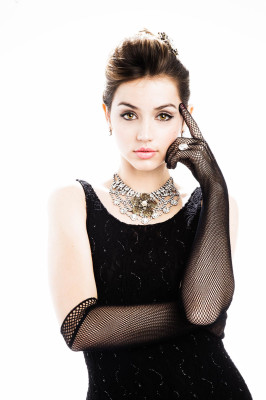 Ana de Armas by Jorge Alvarino for Vis a Vis (2012)
